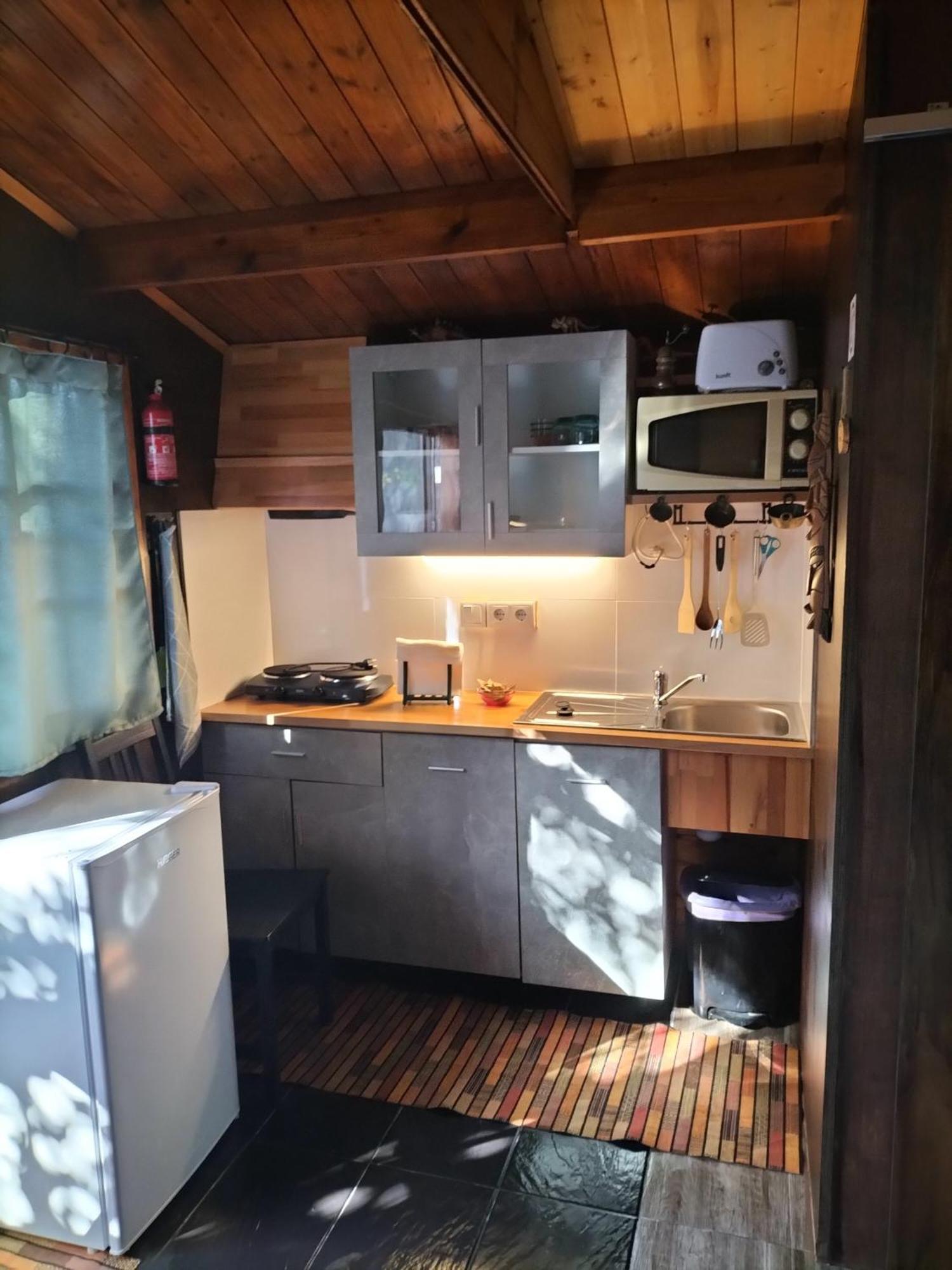 Dinocamp Guest House Lourinha  Luaran gambar